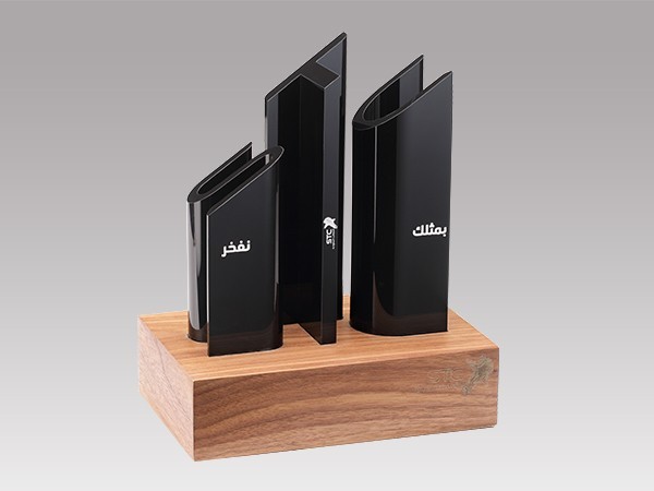 亞克力、MDF展臺(tái)